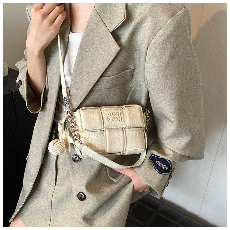 Ielgy All-Match Silver Feel One-Shoulder Messenger Woven Small Square Bag High-End Mobile Phone