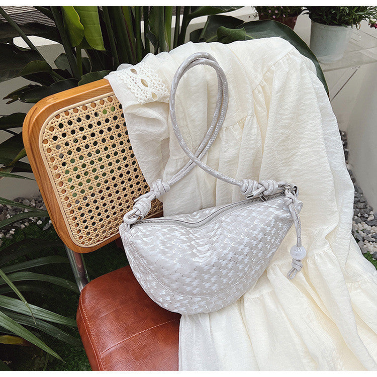 Ielgy Fashion Design Niche Summer Ladies Silver Cross-Body Dumpling Bag