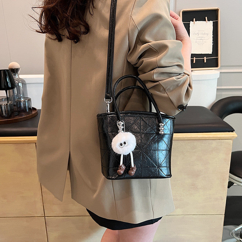 Ielgy Fashion Diamond Bucket Bag All-Match Niche Shoulder Messenger Bag