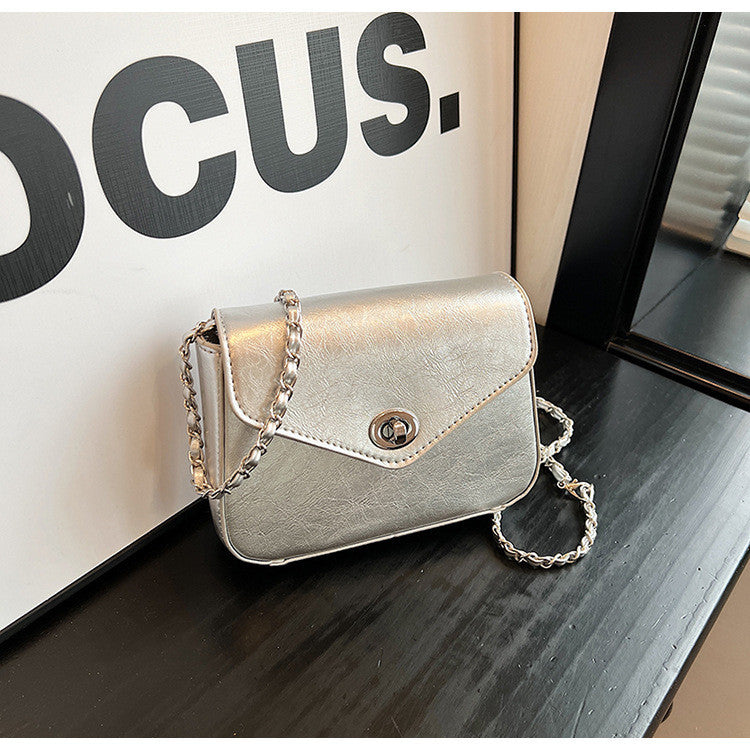 Ielgy Ladies Textured Chain Bag Fashionable All-Match High-End Exquisite Niche One-Shoulder Cross