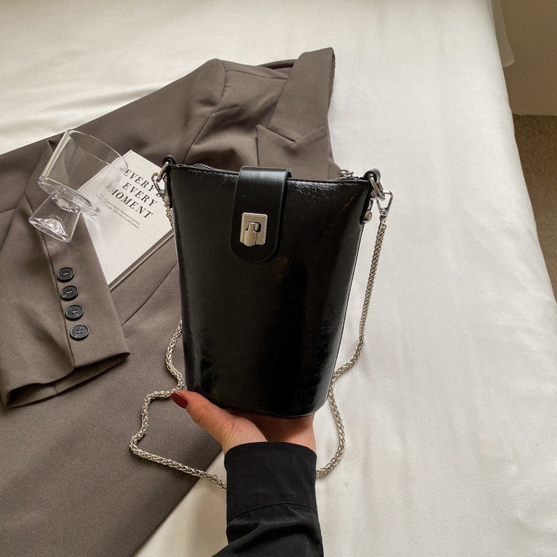 Ielgy Korean Version Casual Silver Bucket Bag Fashion Simple Shoulder Ladies Cross-body Mobile Phone Bag