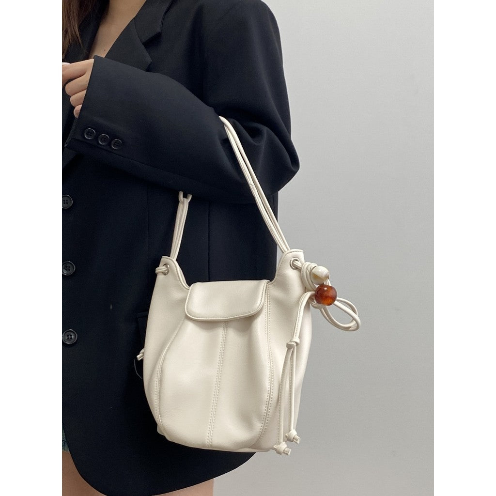 Ielgy Ladies White Simple All-Match Preppy Style High-End Bucket Shoulder Messenger Bag