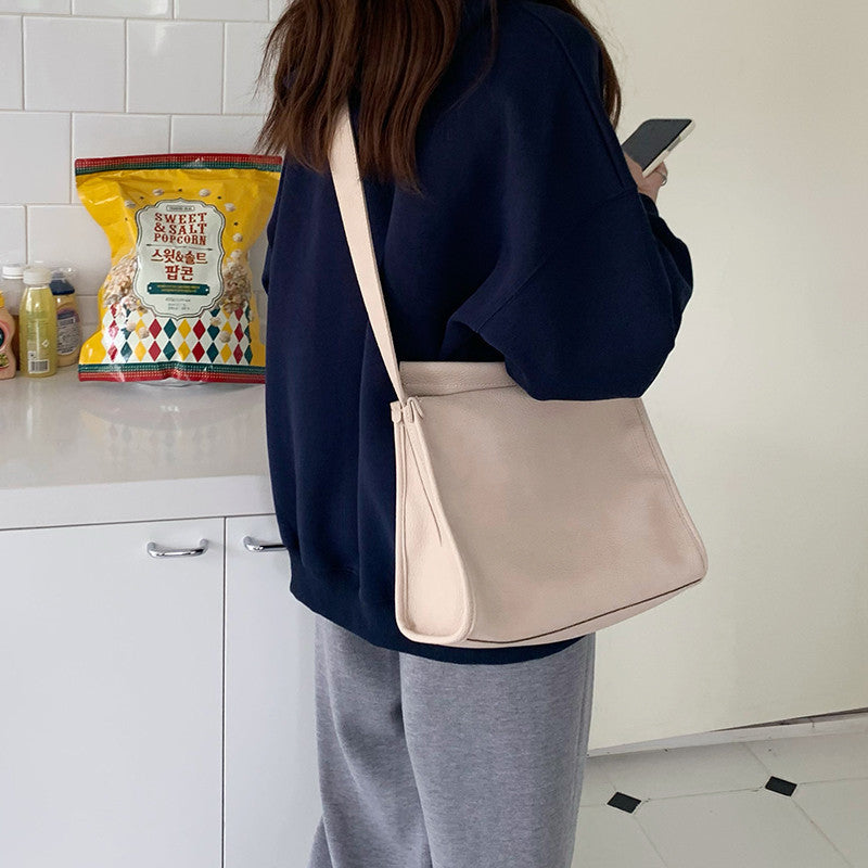 Ielgy Ladies Fashion Apricot One-Shoulder Messenger Bag Simple All-Match Commuter Niche Texture Mes