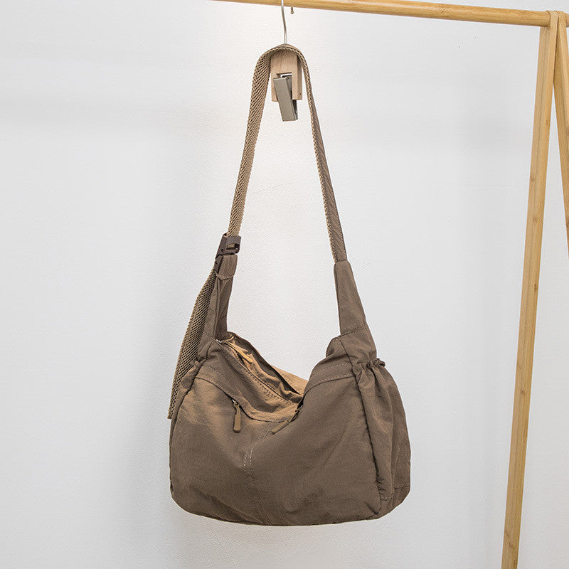 Ielgy Korean Version Large-Capacity Commuter Casual One-Shoulder Nylon Tote Bag Waterproof Sports Style Messenger Bag
