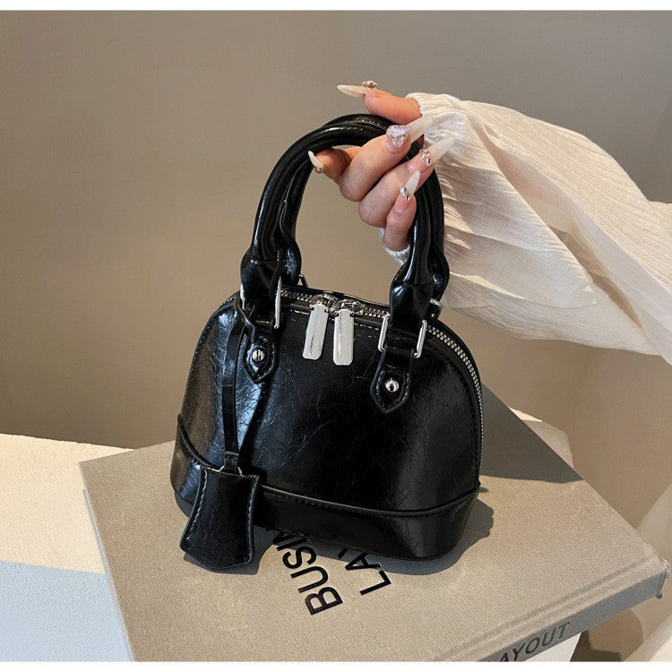 Ielgy Silver Bag Fashionable Design Niche Shoulder Crossbody Ladies Portable Shell Bag
