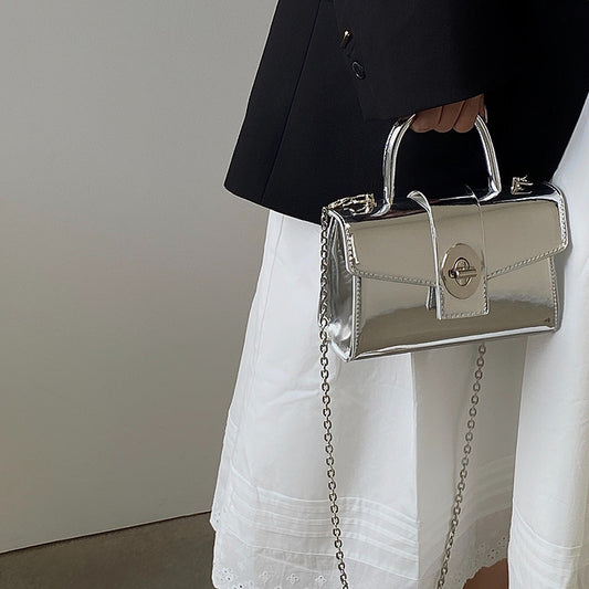 Ielgy Ladies Patent Leather Silver Locomotive Small Square Bag Hot Girl Fashion All-Match One-Shoulder Messenger Bag