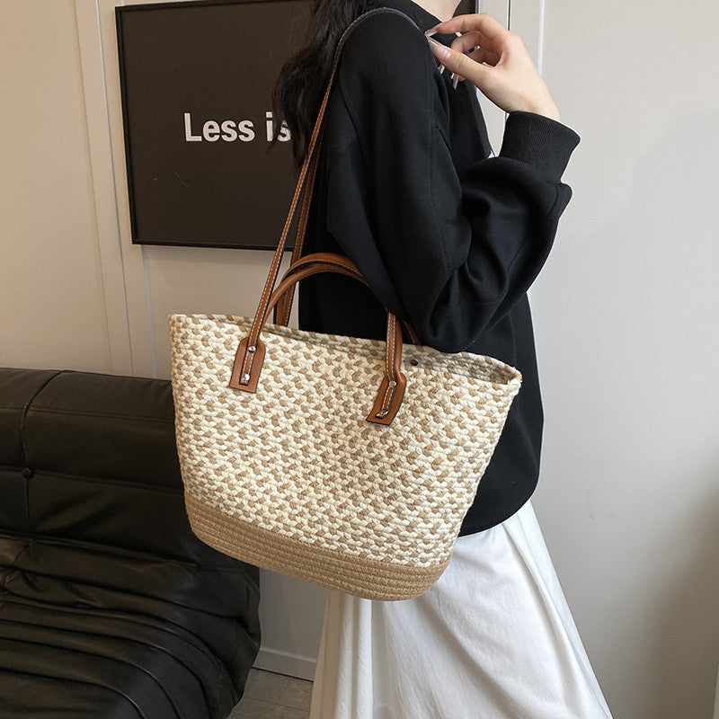 Ielgy Bohemian Style Hand-Woven Bag Seaside Vacation Travel Straw Woven Large Capacity Leisure Simple Commuter Female Bag