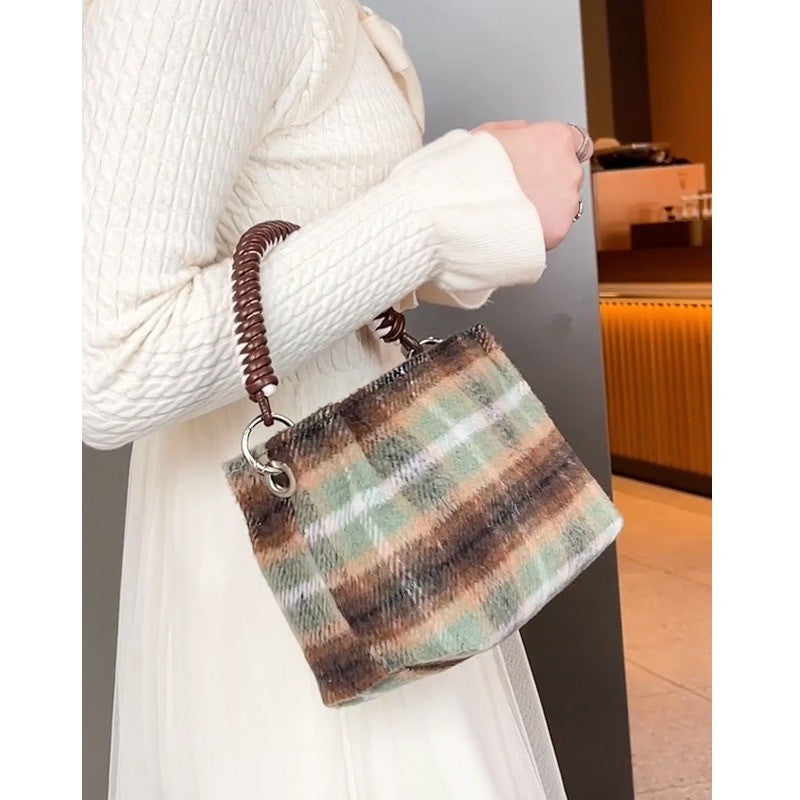 Ielgy Korean Style Lazy Style Portable Plaid Bag Woolen Shoulder Simple Niche Chain Bucket Bag
