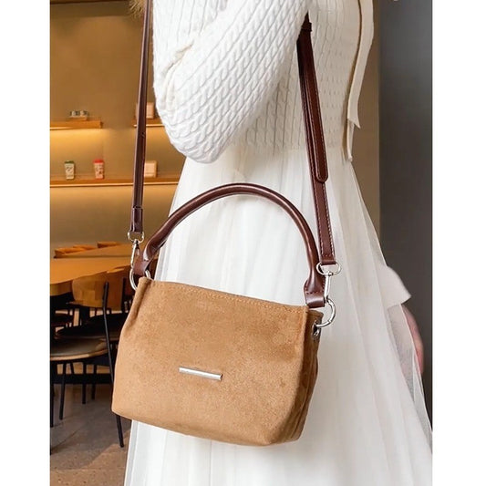 Ielgy Korean Style Niche Design Ladies Bag Messenger Box Bag Fashion Lightweight Shoulder Bag