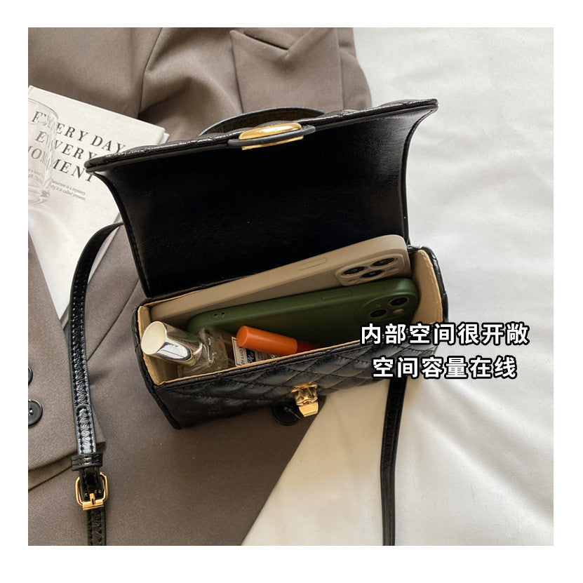 Ielgy Silver Handbag Popular Commuter One-Shoulder Western Style All-Match Messenger Bag