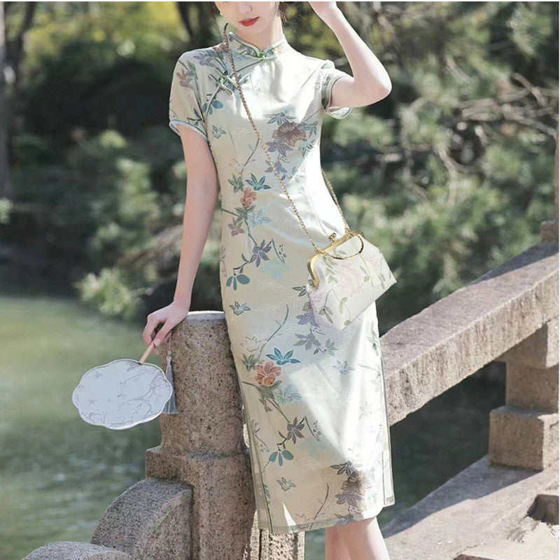 Ielgy Ladies All-Match Embroidered One-Shoulder Messen