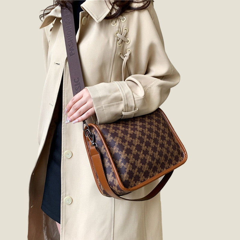 Ielgy All-Match Casual Large-Capacity Fashionable Shoulder Bag