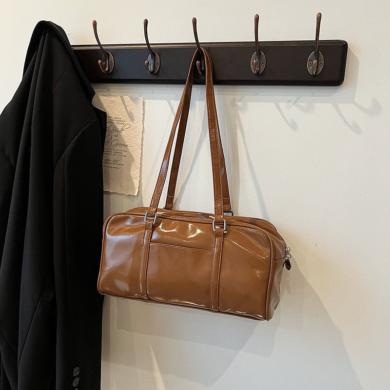Ielgy Black Shoulder Bag Summer Texture Fashion Commuter Handbag