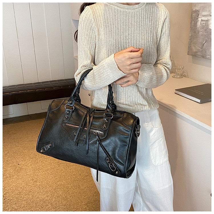 Ielgy Retro Rivet Motorcycle Bag Large-Capacity Portable Tote Bag High-End Sense One-Shoulder