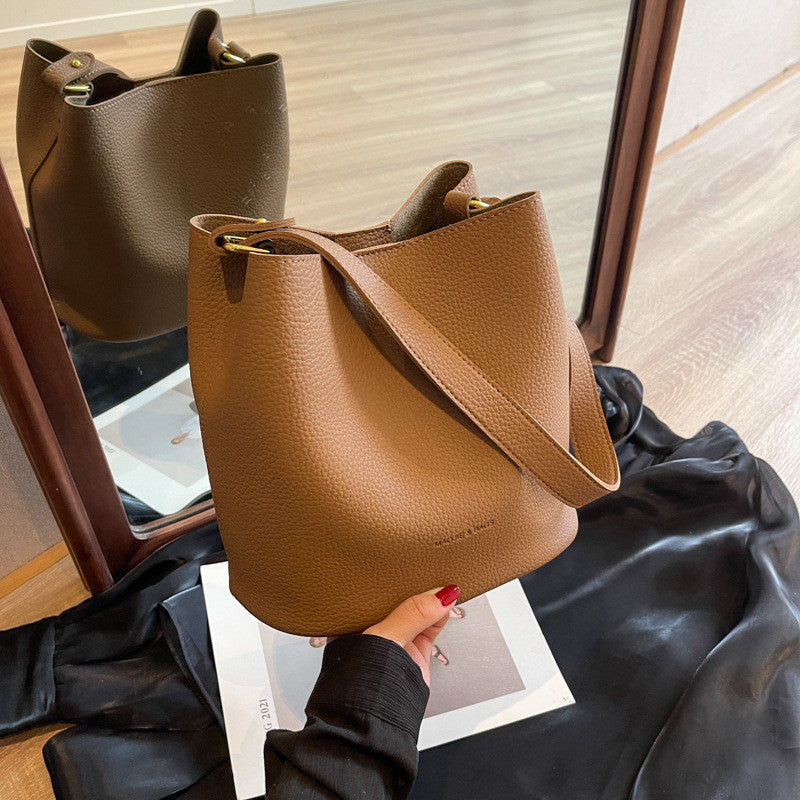 Ielgy Western Style Bucket Bag All-Match Texture One Shoulder Commuter Casual Korean Version