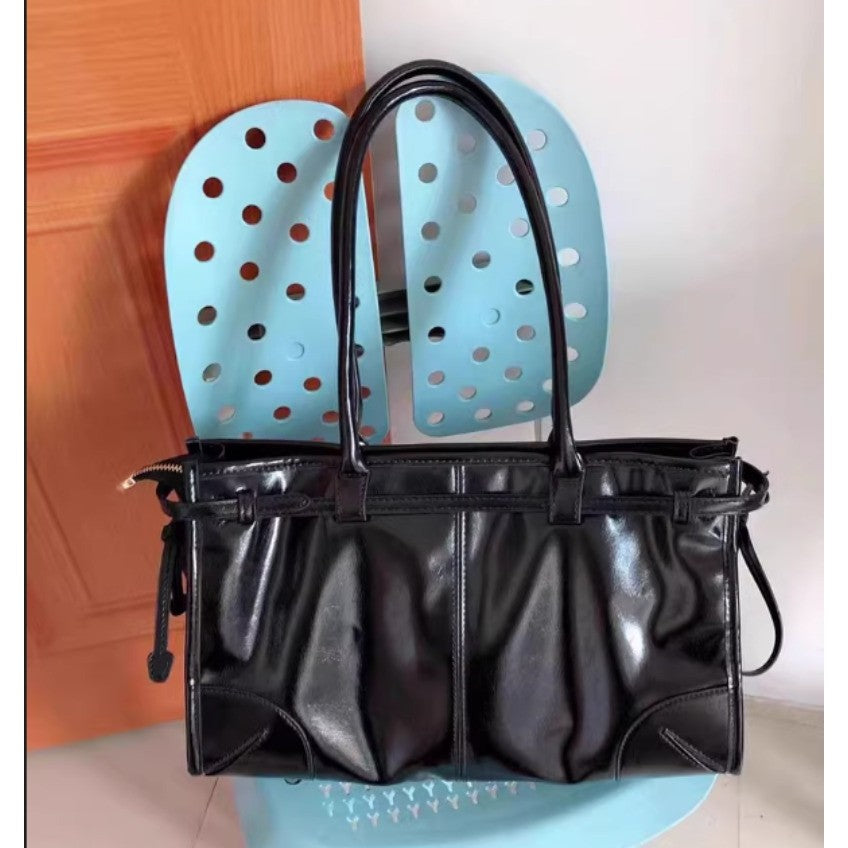 Ielgy High-End Oil Wax Leather Motorcycle Handbag Large Capacity Tote Bag Commuter Fashion All-Match Shoulder Messen