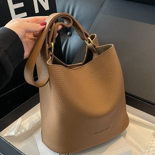 Ielgy Western Style Bucket Bag All-Match Texture One Shoulder Commuter Casual Korean Version