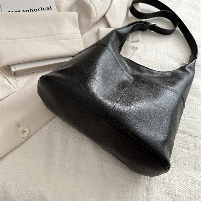 Ielgy Ladies Simple Commuter Underarm Bag Large Capacity Shoulder Tote Bag