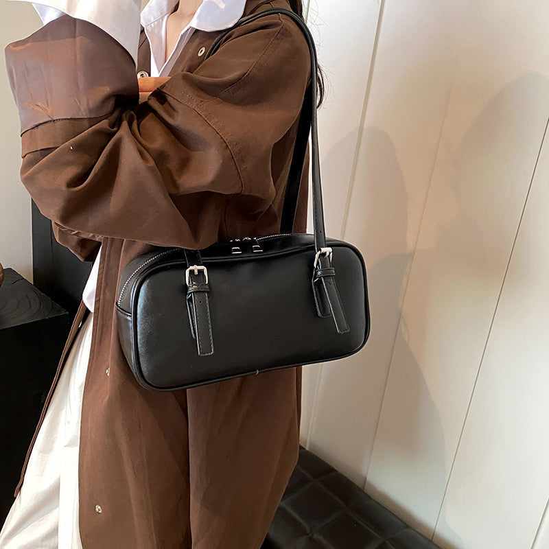 Ielgy Niche Design Retro Bowling Bag Shoulder Commuter Large Capacity Portable Underarm Pillow Bag