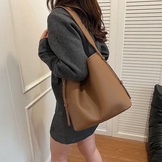 Ielgy Retro Large-Capacity Bucket Bag All-Match Simple Shoulder Tote Bag