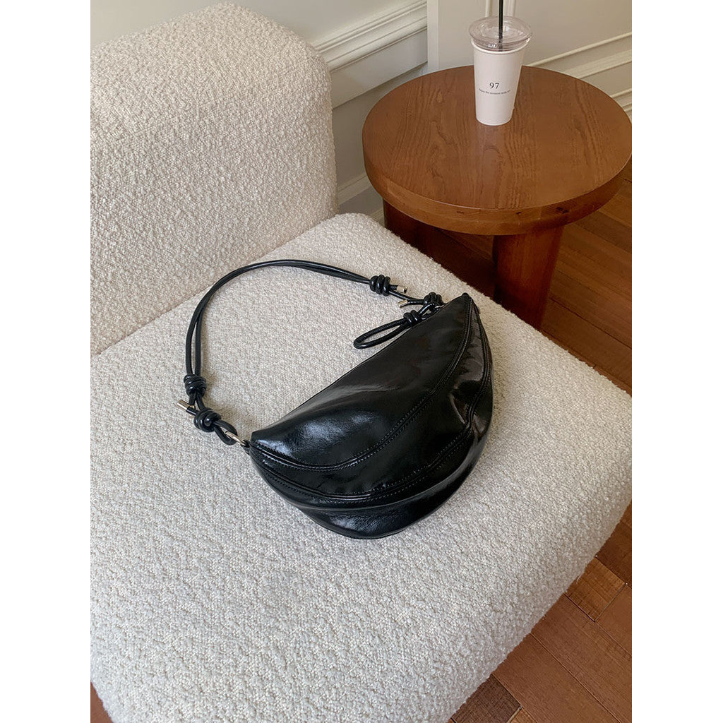 Ielgy Korean Niche Underarm Bag Women's Trendy Fashion Saddle Bag Casual Red Messenger Bag Trendy