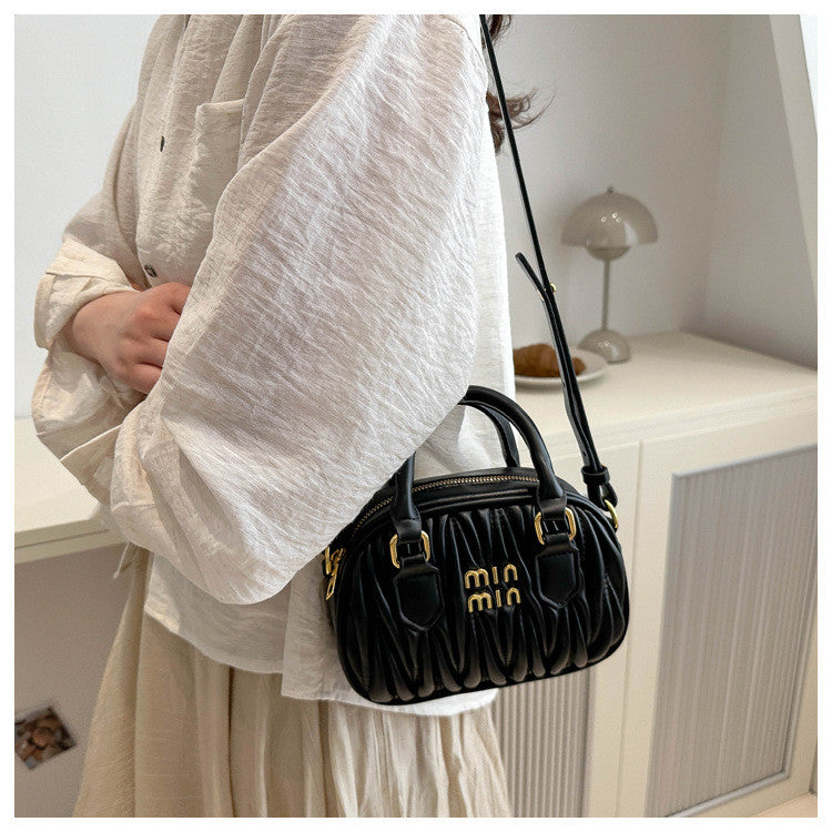 Ielgy Western Style Embroidered Thread Pillow Bag Korean Version Trendy One-Shoulder Messenger Portable Fashion Fema