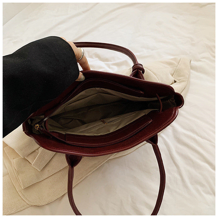 Ielgy High-End Feeling Large-Capacity Underarm Tote Bag Fashion Retro Lock Simple One-Shoulder Large Bag T