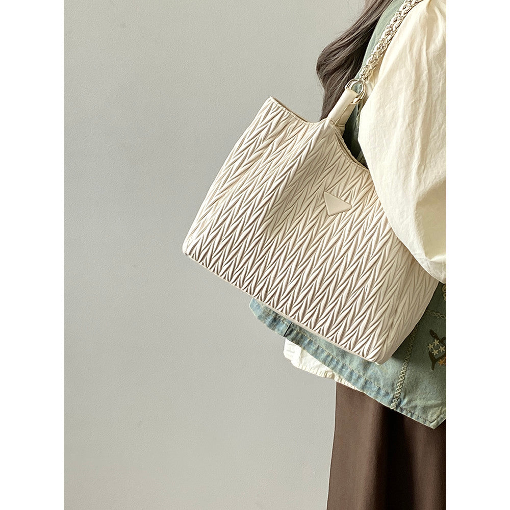 Ielgy Female Bag Pleated Tote Bag Commuter All-Match One-Shoulder Portable Chain Big Bag
