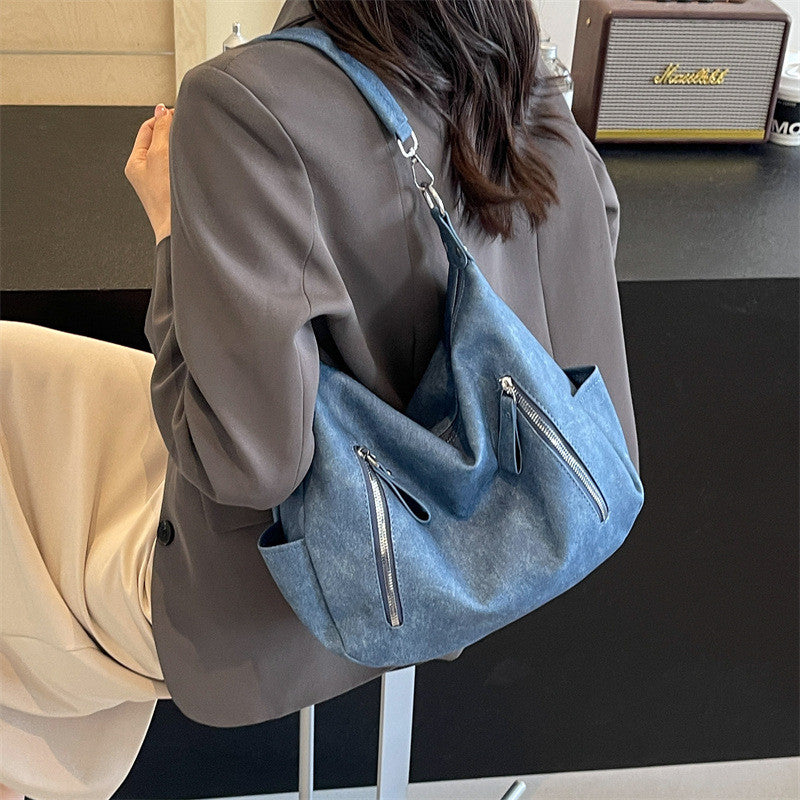 Ielgy Fashion Hot Girl Style Motorcycle Bag Retro Large-Capacity Shoulder Bag Commuter Tote Bag