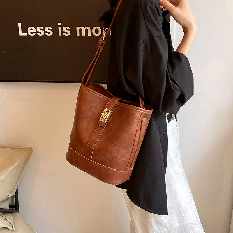Ielgy Retro Trendy Underarm Bag Fashionable All-Match Bucket Bag Texture Casual Shoulder Bag