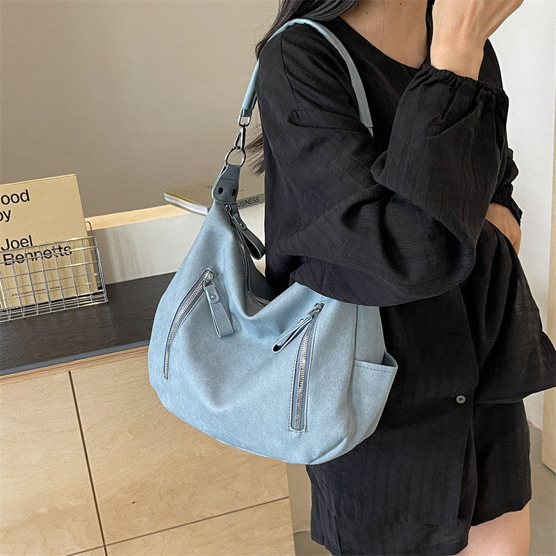 Ielgy Fashion Hot Girl Style Motorcycle Bag Retro Large-Capacity Shoulder Bag Commuter Tote Bag