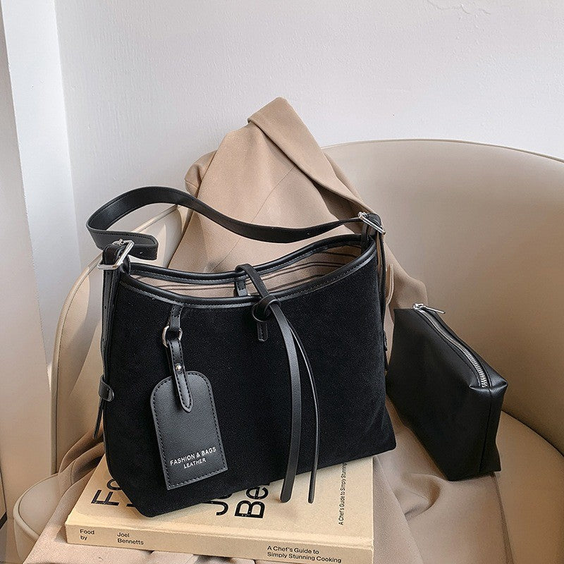 Ielgy Retro Commuter Ladies Shoulder Messenger Bag High-End Texture Niche Tote Bag