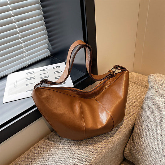 Ielgy Fashionable Large-Capacity Dumpling Bag All-Match Cool Shoulder Bag