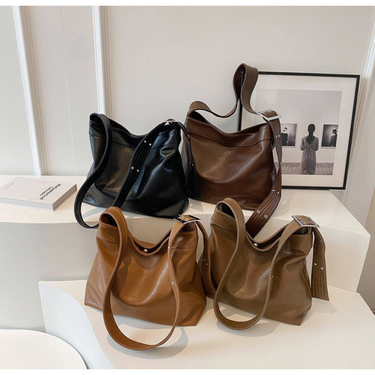 Ielgy Texture Underarm Bag Trendy Retro Casual Large-Capacity Commuter Shoulder Tote Bag