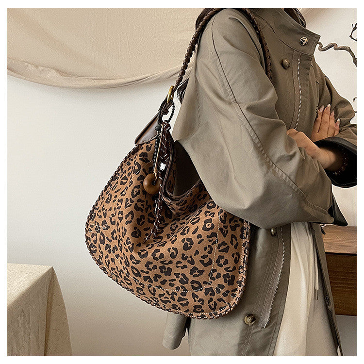 Ielgy Fashion Trendy Leopard Print Tote Bag Retro Casual One-Shoulder Large-Capacity Commuter Underarm Bag