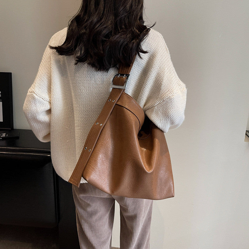 Ielgy Texture Underarm Bag Trendy Retro Casual Large-Capacity Commuter Shoulder Tote Bag