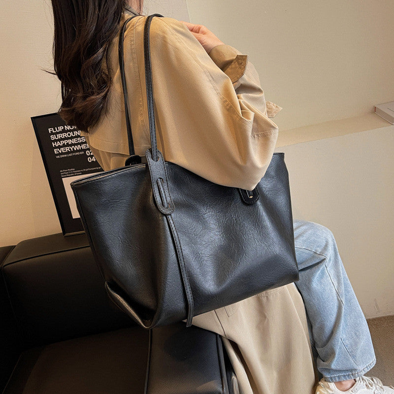 Ielgy Retro Large Capacity Bag Shoulder Commuter Fashion Tote Bag