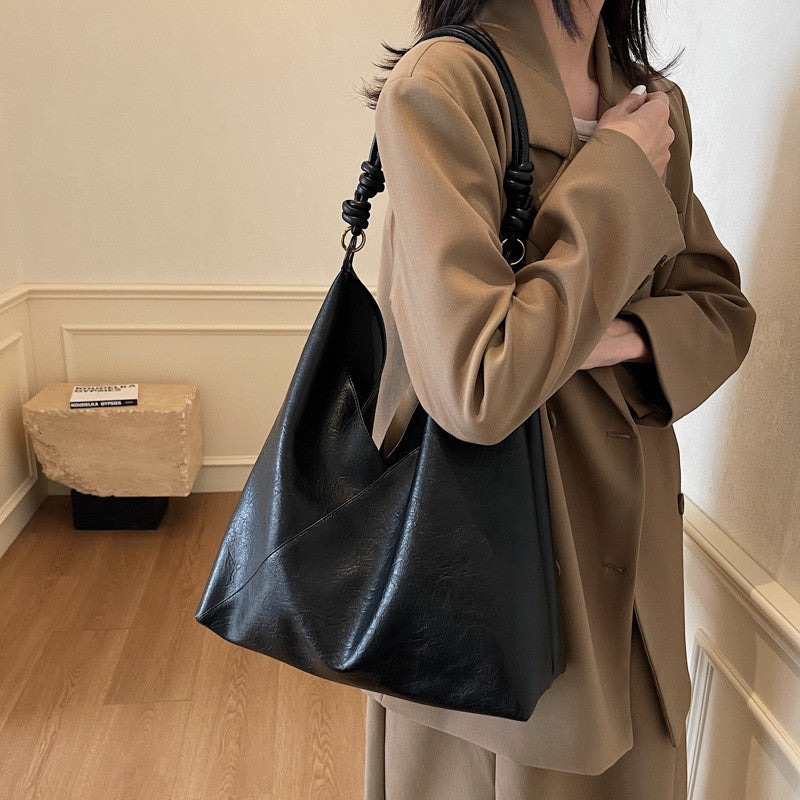 Ielgy Retro Large-Capacity Shoulder Tote Bag High-End Fashion Casual Commuter Messenger Bag