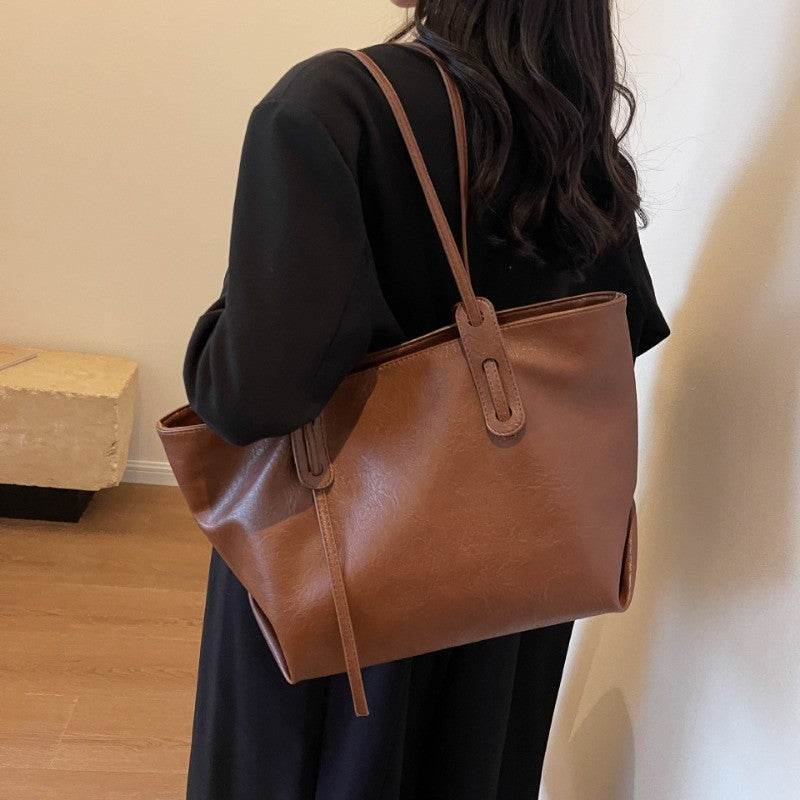 Ielgy Retro Large Capacity Bag Shoulder Commuter Fashion Tote Bag