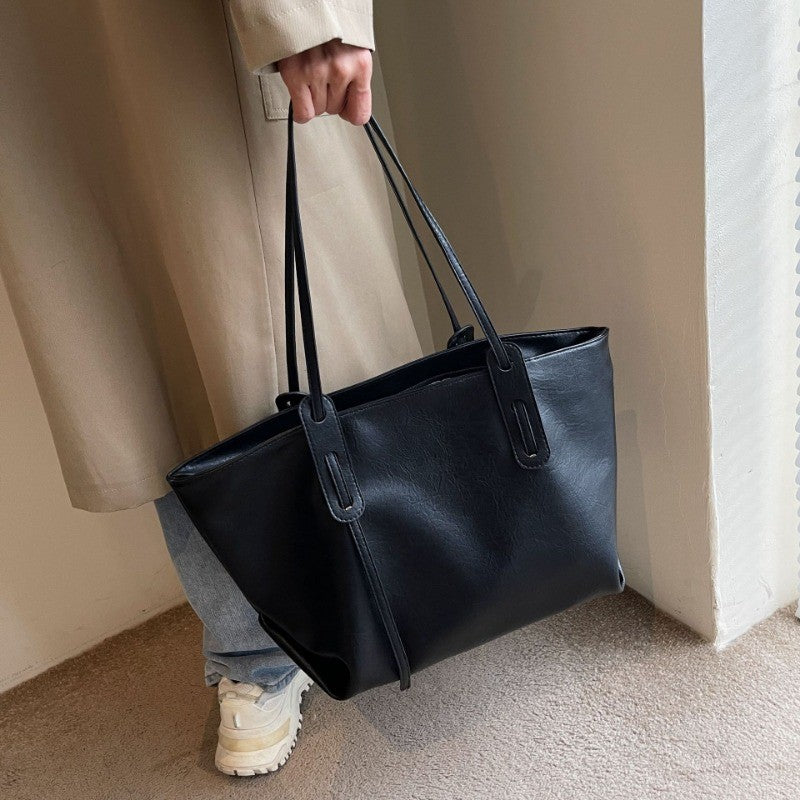 Ielgy Retro Large Capacity Bag Shoulder Commuter Fashion Tote Bag