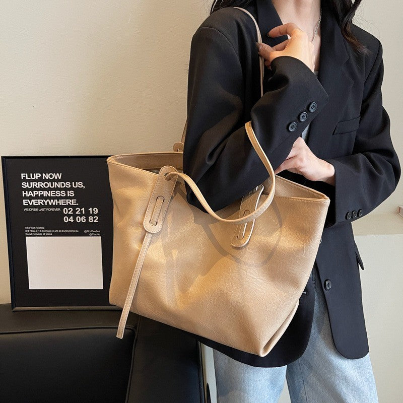 Ielgy Retro Large Capacity Bag Shoulder Commuter Fashion Tote Bag