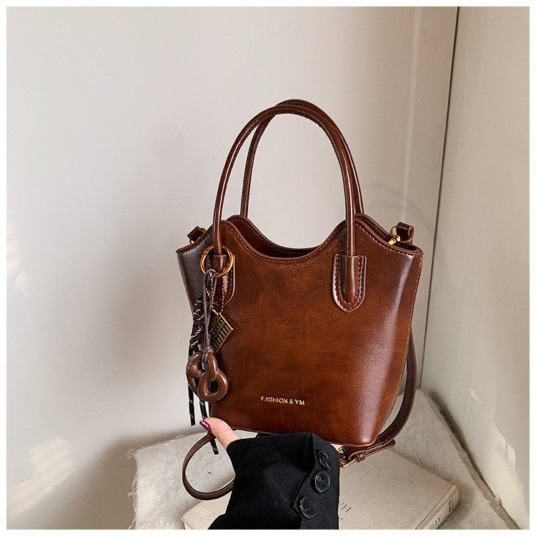 Ielgy Autumn Winter Retro High-End Feeling Fashionable All-Match Messenger Bag Portable Bucket Bag
