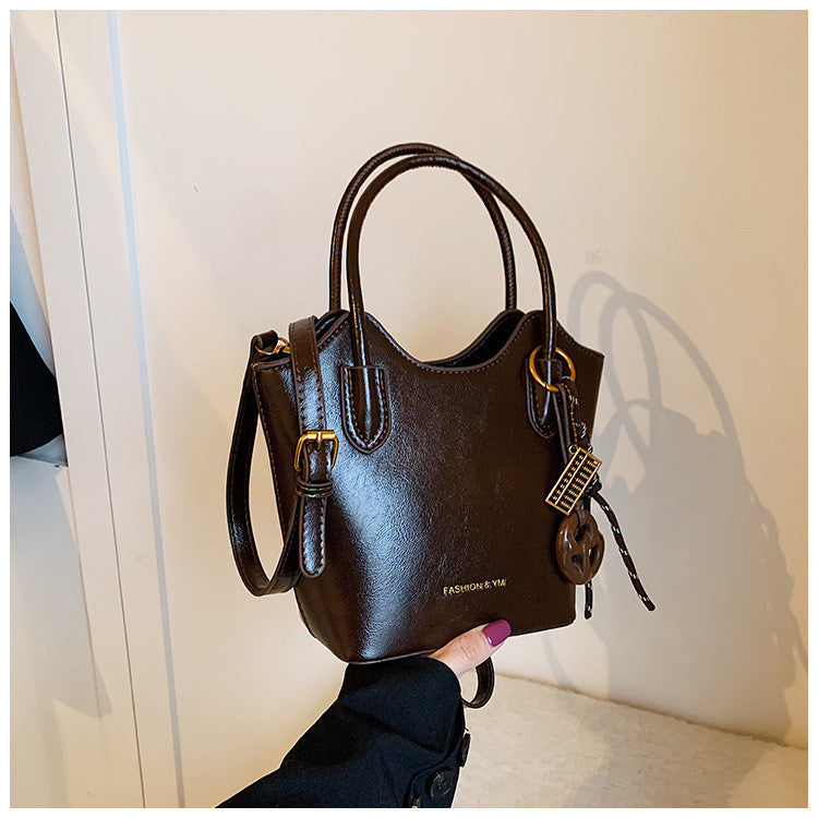 Ielgy Autumn Winter Retro High-End Feeling Fashionable All-Match Messenger Bag Portable Bucket Bag