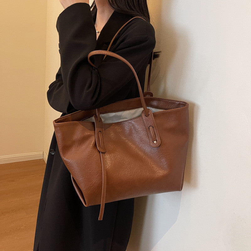 Ielgy Retro Large Capacity Bag Shoulder Commuter Fashion Tote Bag