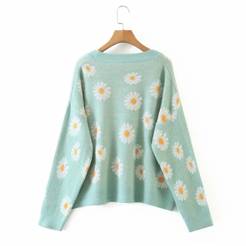 IELGY fresh and sweet little daisy cardigan sweater women V-neck