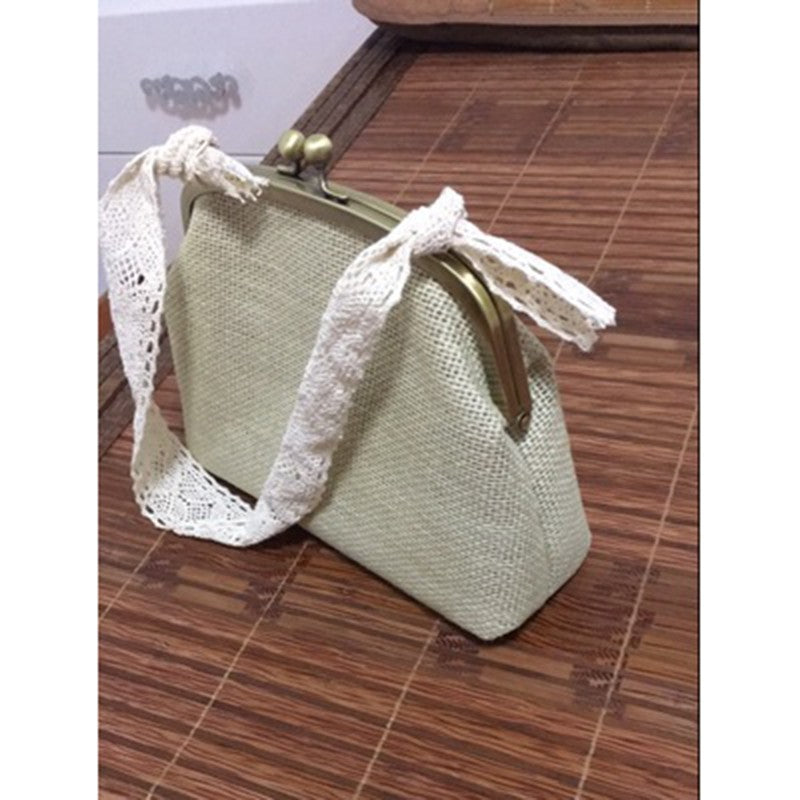 IELGY Hand-woven holiday hand-woven straw bag