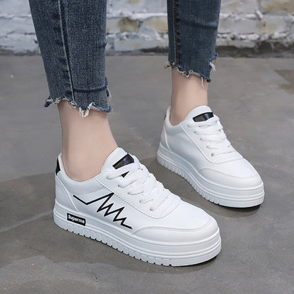 IELGY [size: 35-40]Korean breathable white shoes for women/ trendy casual ins skate women's shoes