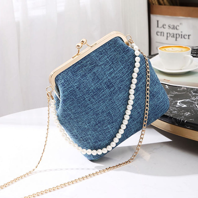 IELGY one-shoulder messenger shell type versatile fashion cosmetic bag