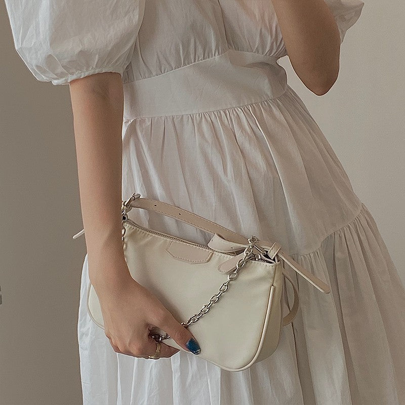 IELGY Nylon underarm bag female French texture popular bag Korean version of the new trendy net red chain messenger small bag