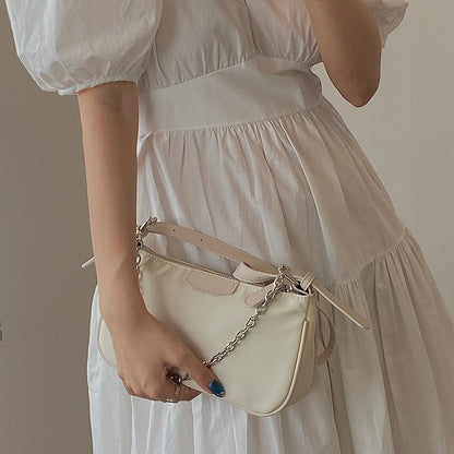 IELGY Nylon underarm bag female French texture popular bag Korean version of the new trendy net red chain messenger small bag